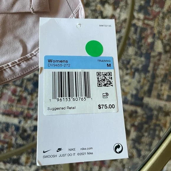 Nike Dri-FIT Bliss Training Skort - Picture 3 of 4